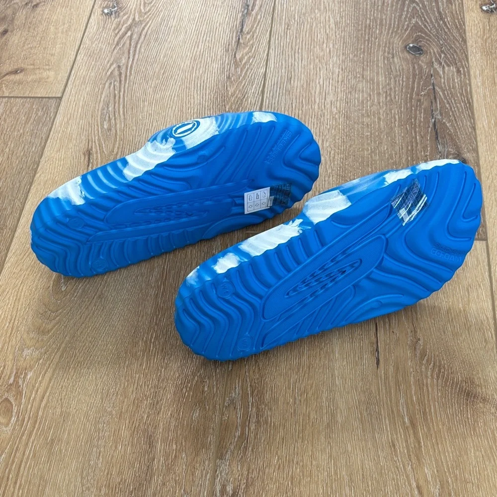 NEW IN BOX - Skechers Blue and White GO FOAM Arch Fit Craze Slide Sandals - Picture 5 of 6